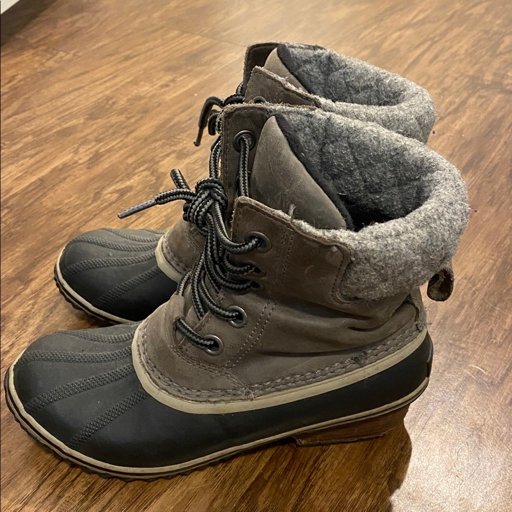 Sorel  womens Slimpack waterproof winter boot